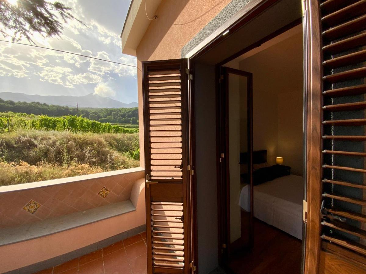 Tenuta Kiwi Dell'Etna Milo Eksteriør billede